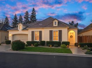 43 W Everglade Ave, Clovis, CA 93619