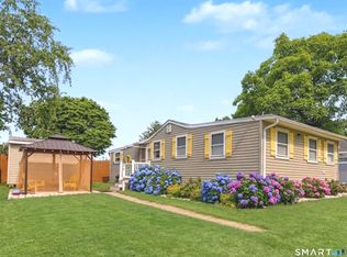 40 East St, Madison, CT 06443