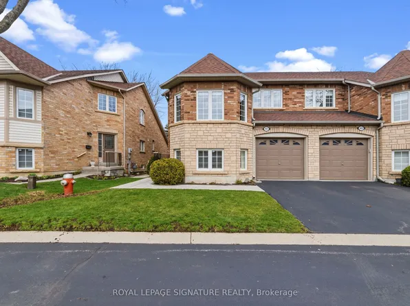 223 Rebecca St #41, Oakville, ON L6K 3Y2