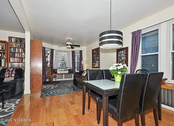 4th image of 2423 W Belle Plaine Ave
