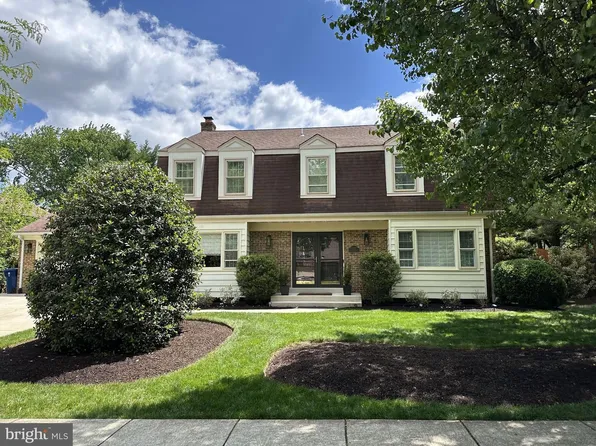 2107 Marlboro Dr, Alexandria, VA 22304