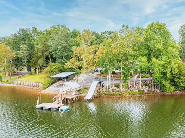 4686 Bear Cove Rd, Catawba, NC 28609