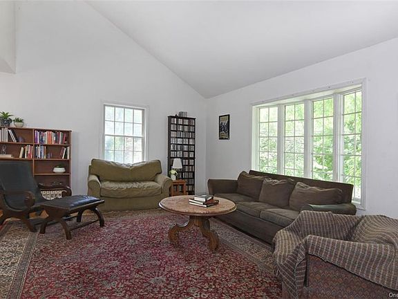 3rd image of 3 Donald Dr