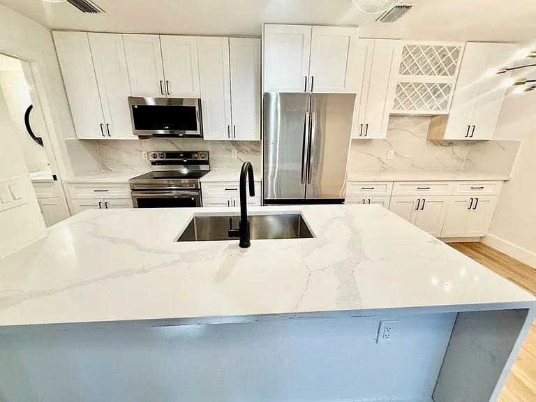 3929 Buena Vista St #F — Photo 5