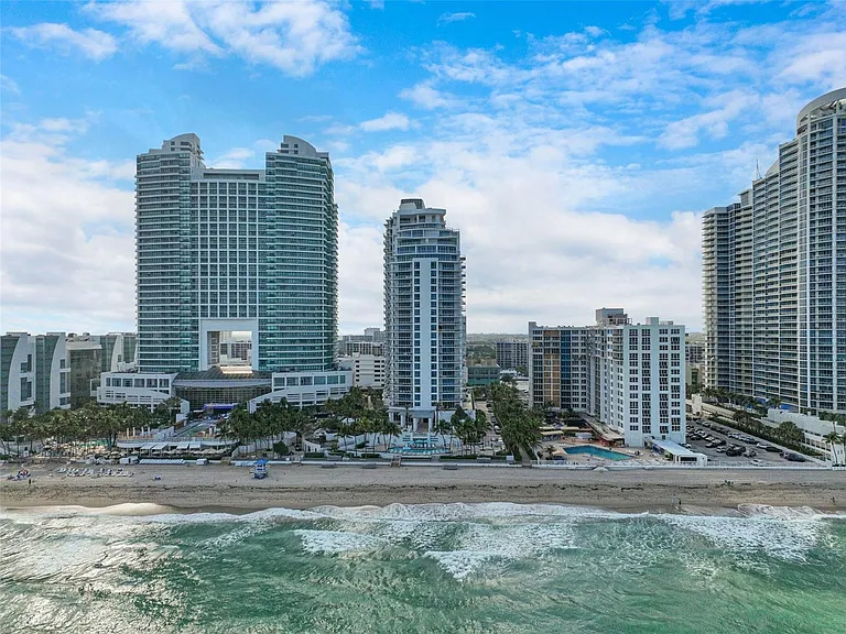3535 S Ocean Dr #402 — Photo 6