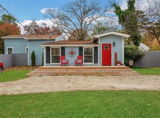 917 Pine Cir, Woodstock, GA 30189