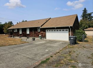 10023 12th Ave E, Tacoma, WA