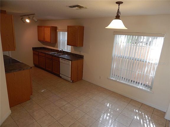 3rd image of 736 N Lakewood Ave
