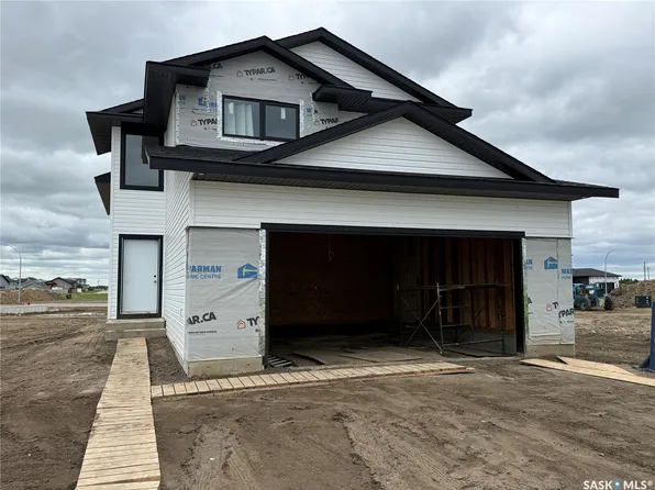 221 Albright Crescent, Warman, SK S0K 4S0