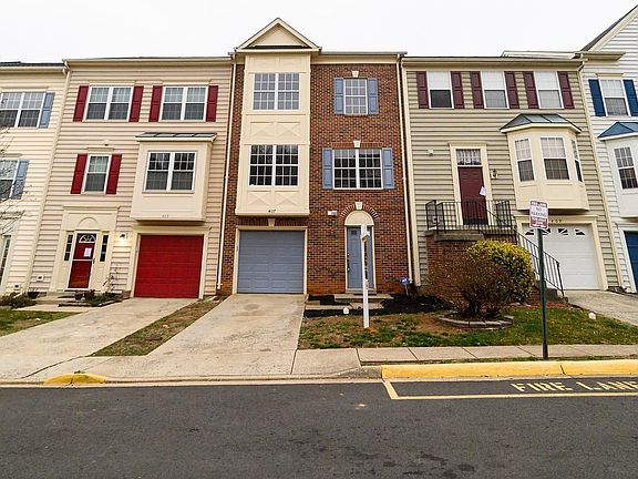 2nd image of 407 W Park Dr