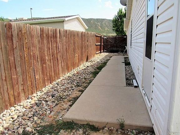3rd image of 37 Little Phoenix Way
