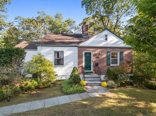 15 Shorthill Rd, Ardsley, NY 10502