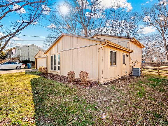 2nd image of 4775 Timberknoll Dr