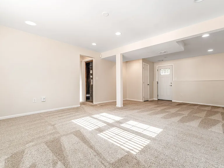 6501 Woodthrush Dr — Photo 20