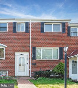 1107 Regina Dr, Baltimore, MD, 21227