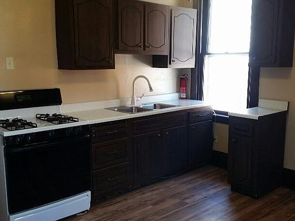 Kitchen 12 x 111/2