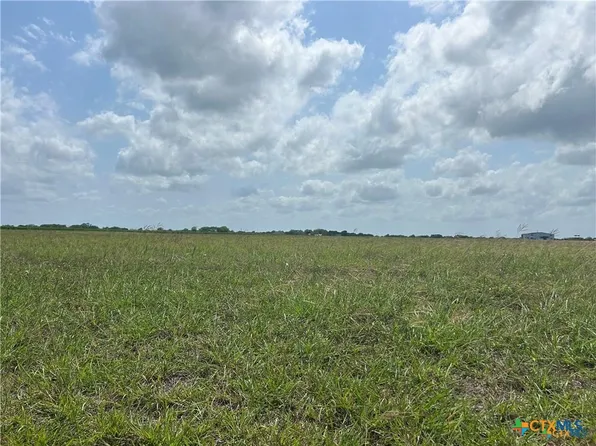 414 Brownson Rd, Victoria, TX 77905