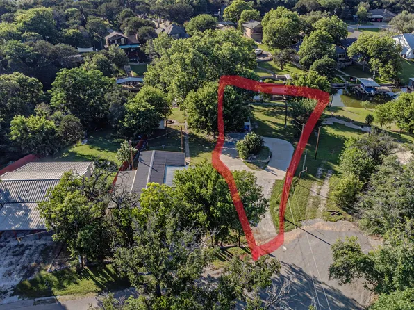 3817 Horseshoe Trl, Granbury, TX 76048