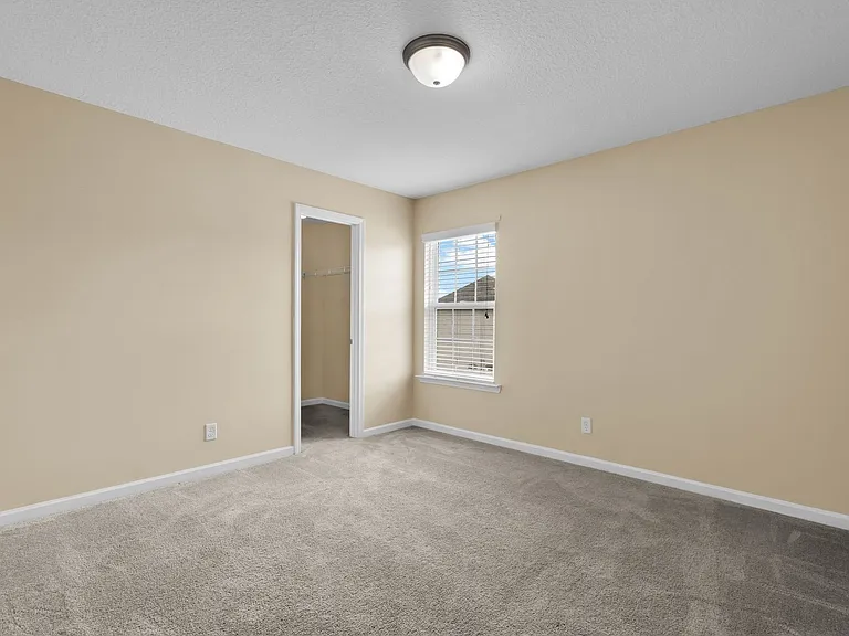 659 Red Oak Ln — Photo 42