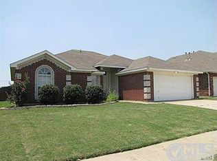 326 Mesquite Hill Dr, Arlington, TX 76002