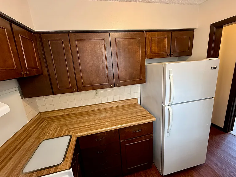 211 S Idlewild St — Photo 15