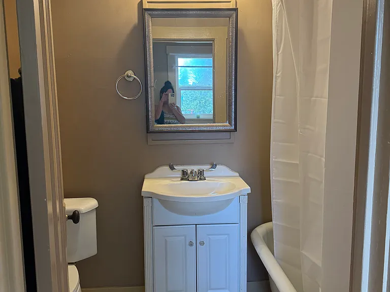 1130 Ellinor Ave — Photo 13