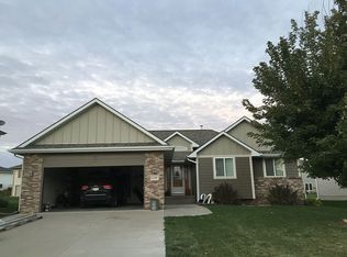1310 Voss Dr, Blair, NE 68008