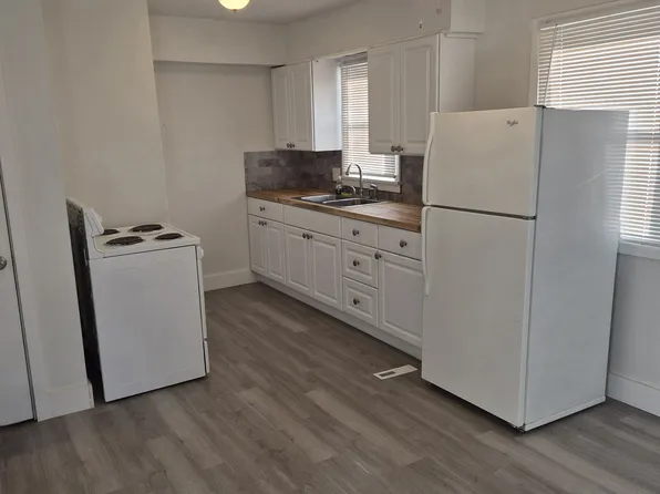 262 & 264 E Paige Ave #262, Barberton, OH 44203