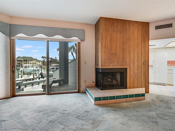 4th image of 900 PINELLAS BAYWAY S #109