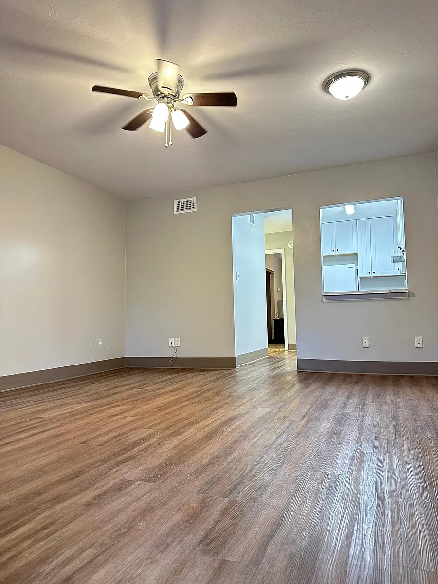 Building Photo - 1225 S Gadsden St #3