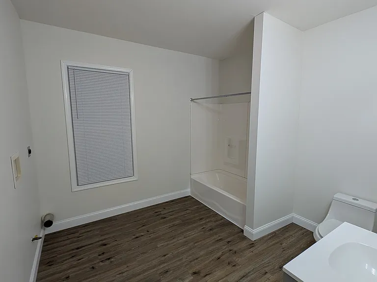 635 Park Ave #2 — Photo 12