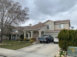 5407 Essex Dr, Palmdale, CA 93552