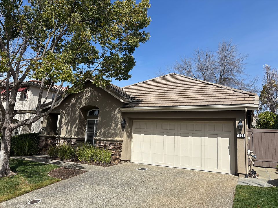 1st image of 1736 Dunkeld Ln