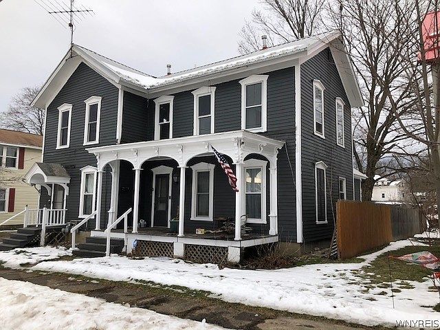 1st image of 64 Mechanic St