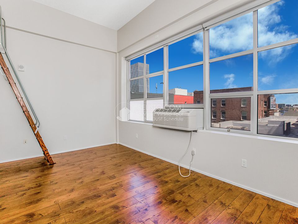 1st image of 529 Stevenson St #413