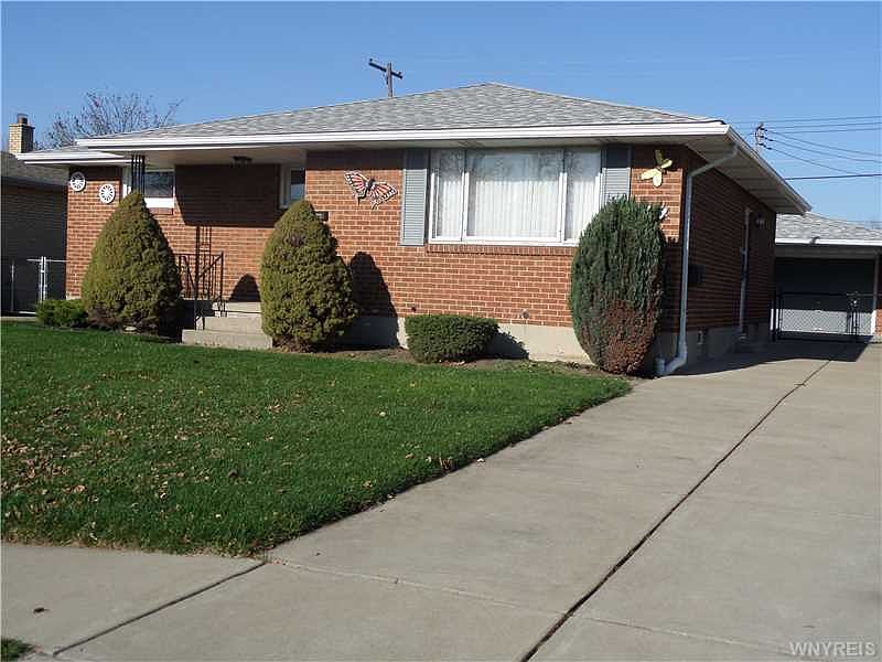1st image of 228 Diane Dr