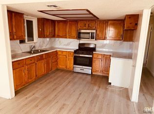 713 18th Pl, Delano, CA 93215