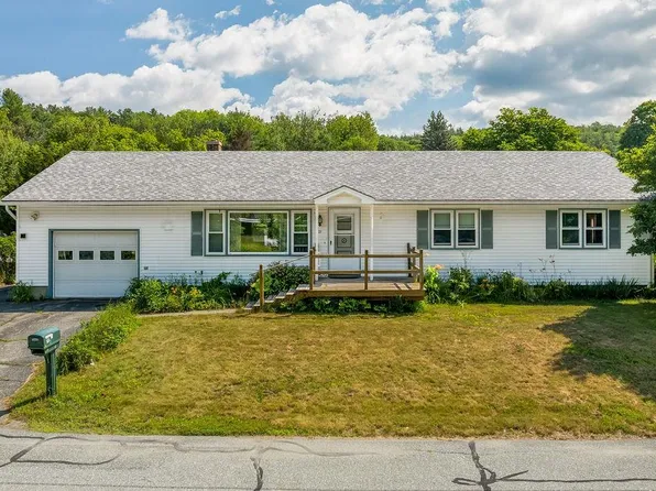 21 Riverdale Parkway, Lebanon, NH 03755