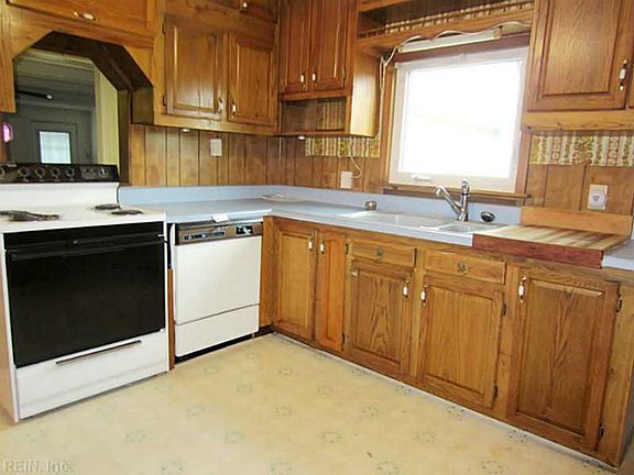 5th image of 3914 Griffin St