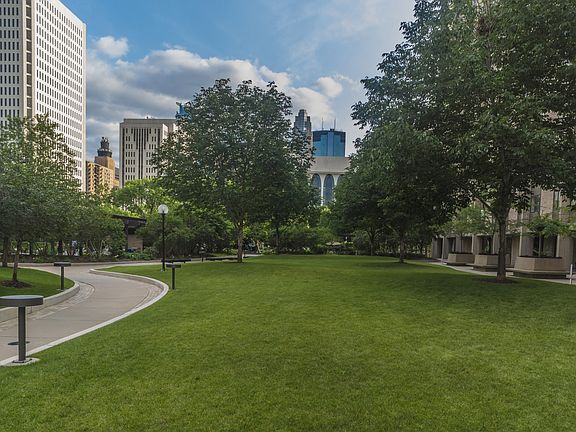 Largest private greenspace in minneapolis!