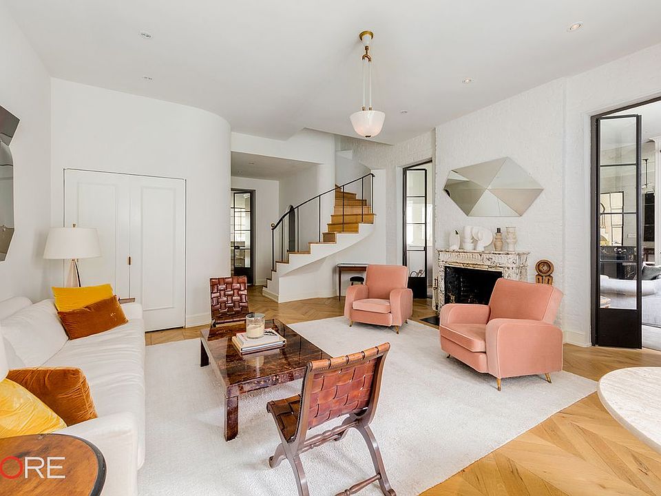1st image of 19 W 9th St #34