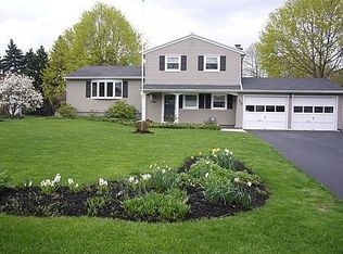 446 Tara Ln, Webster, NY 14580