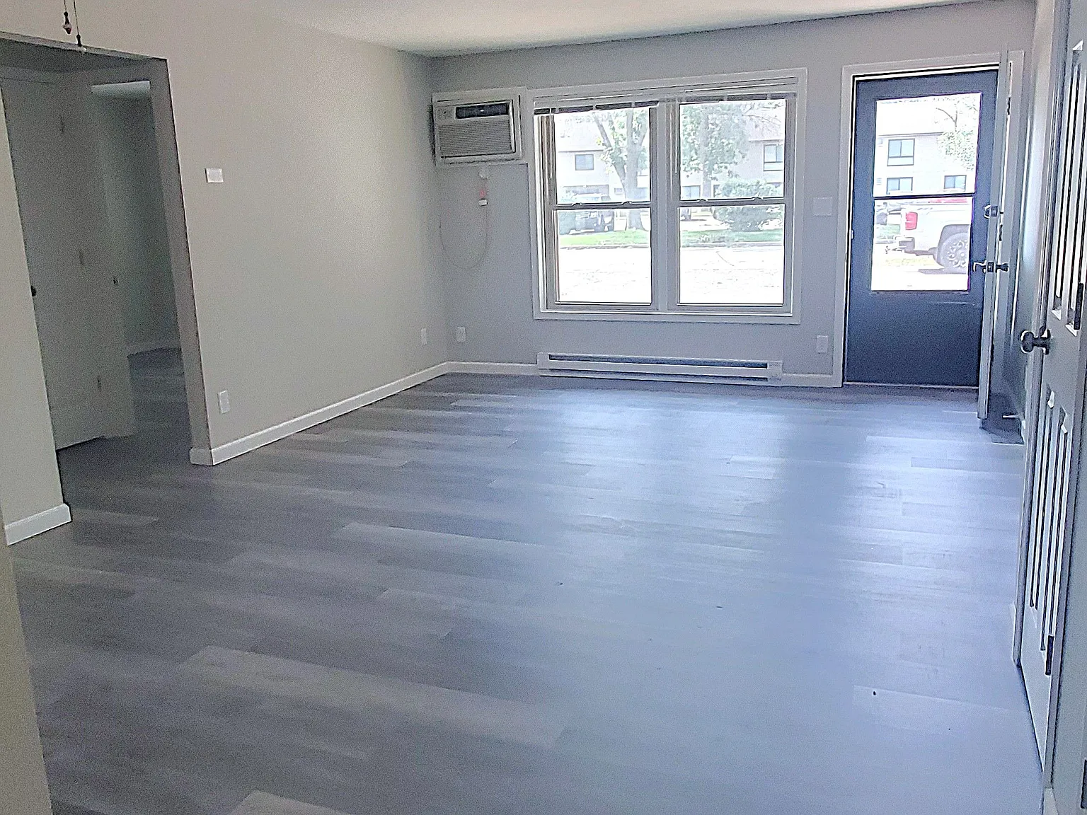 2 bed, 750 sqft, $1,250 — Photo 4