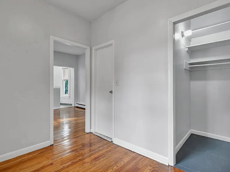 350 Elm St — Photo 9