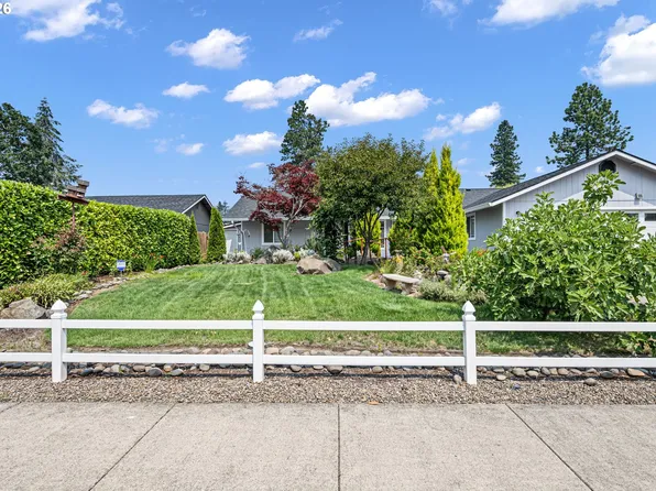 25133 Allure Ave, Veneta, OR 97487