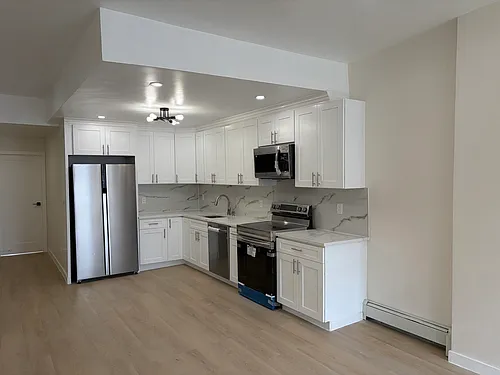 714 Grand St #2 Photo 1