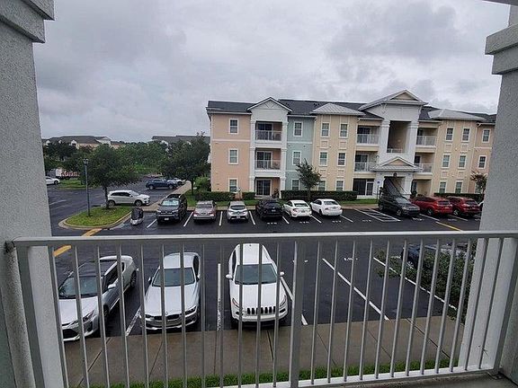 3rd image of 4990 Key Lime Dr Unit 201