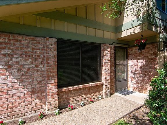 4th image of 9507 Blue Creek Ln