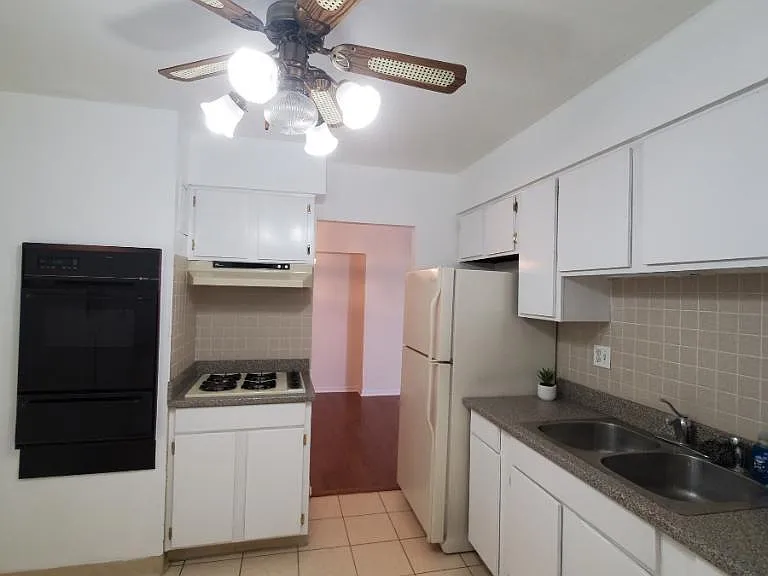 9001 Golf Rd #3I — Photo 5