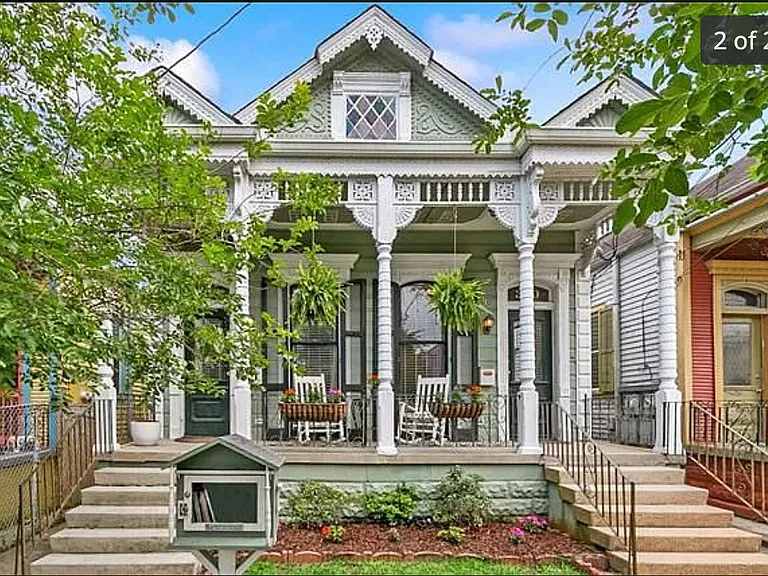 308 S Clark St — Photo 2